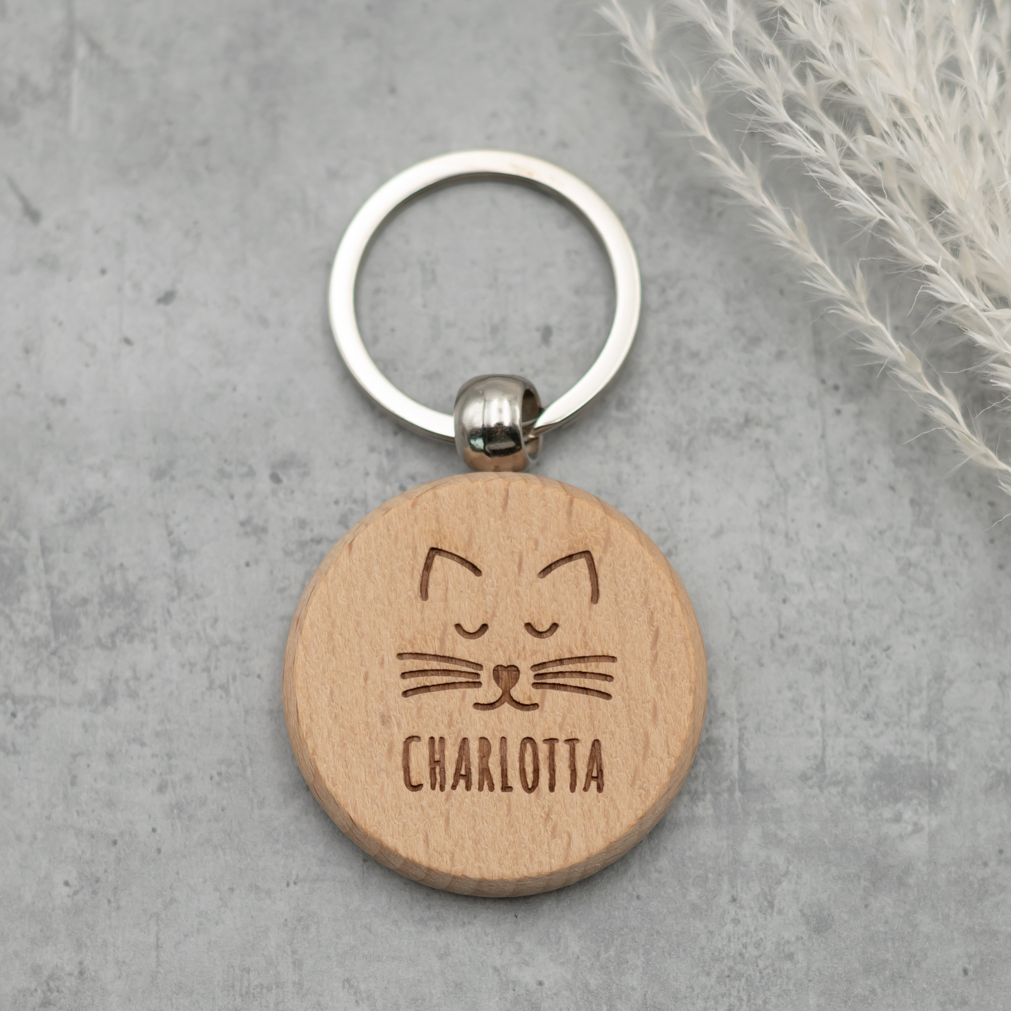 Schlüsselanhänger aus Holz, rund, personalisiert, Katze