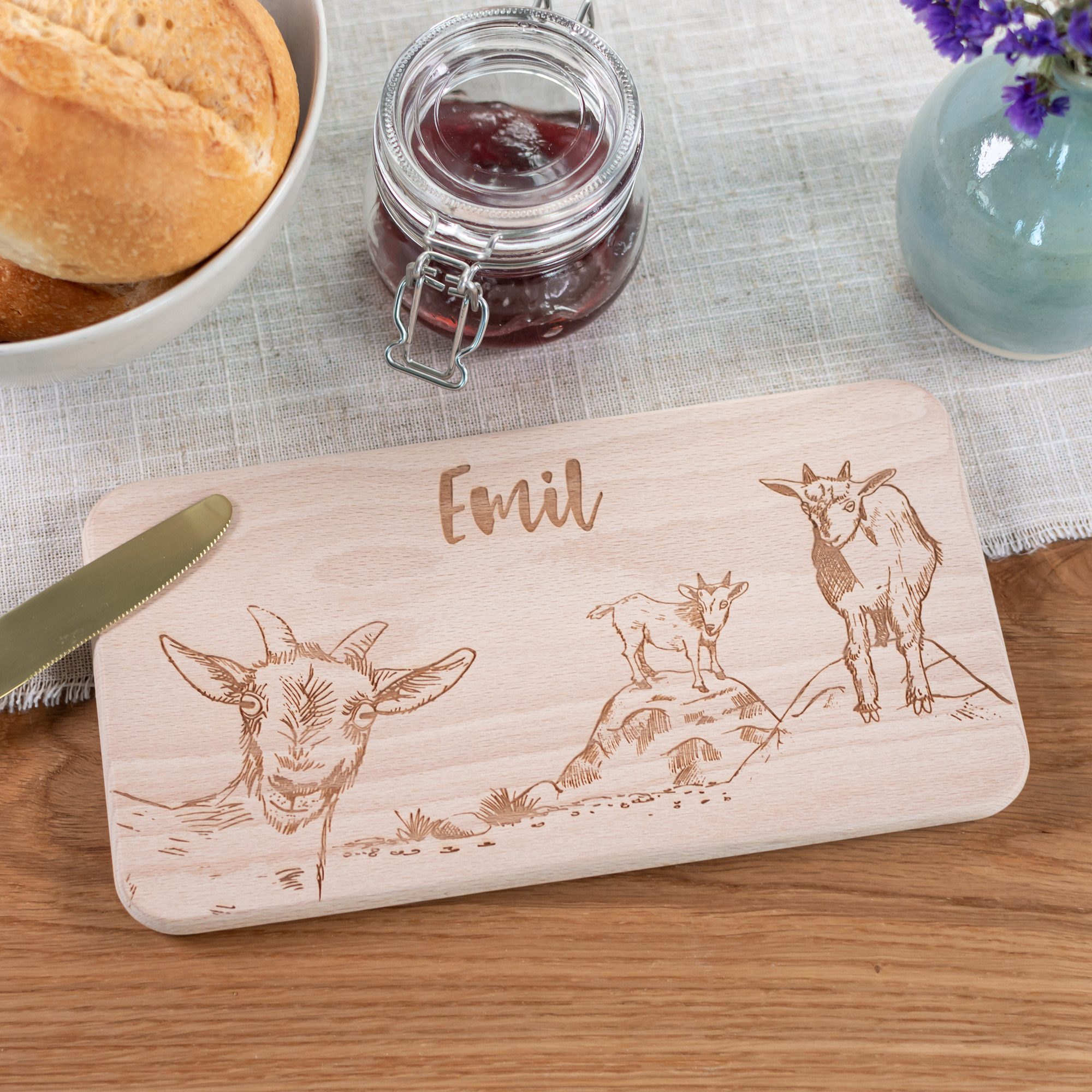Brettchen, Frühstücksbrettchen für Kinder aus Holz mit Name, Ziegen