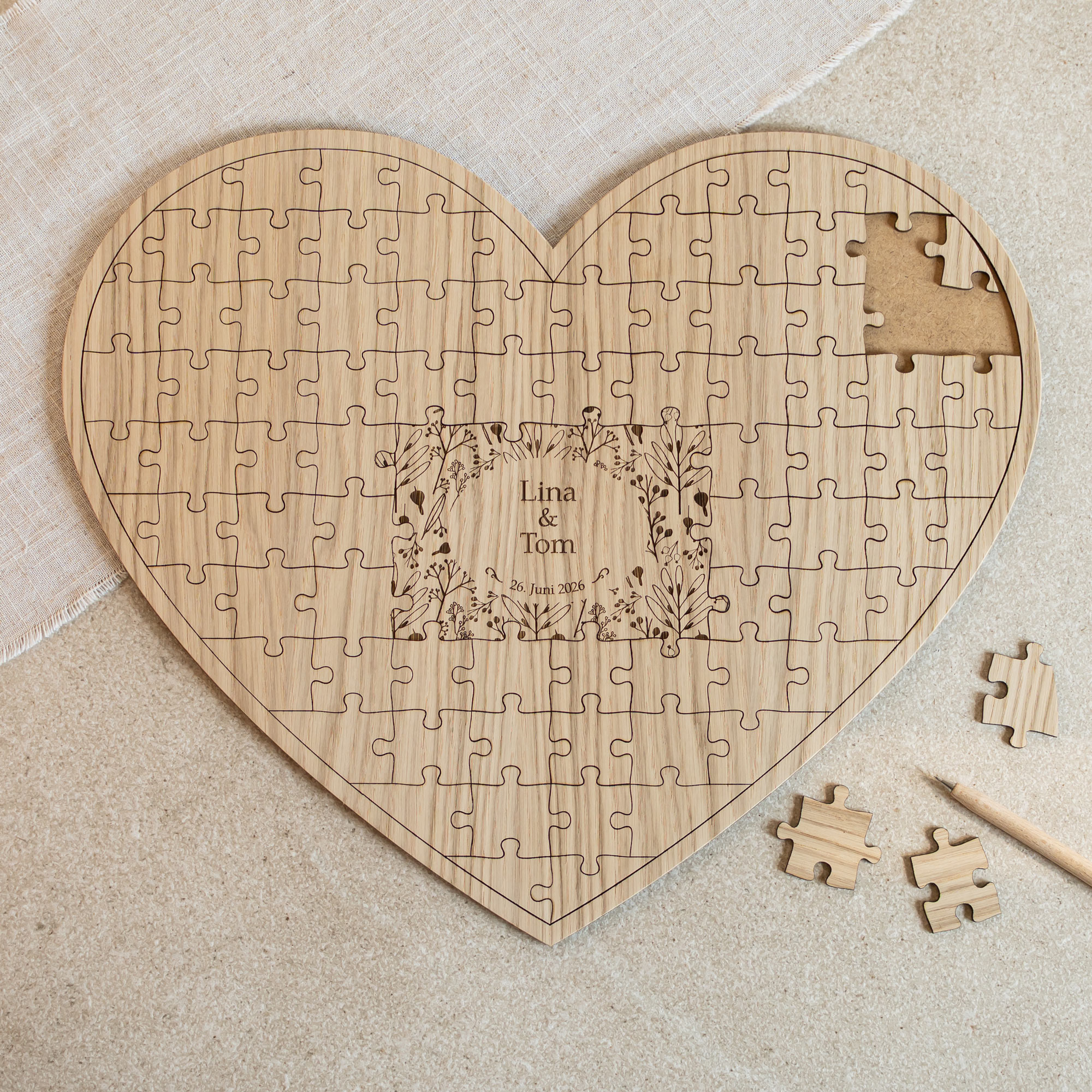 Gästebuch Puzzle Holz zur Hochzeit, Herz Bouquet 87 Teile, personalisiert