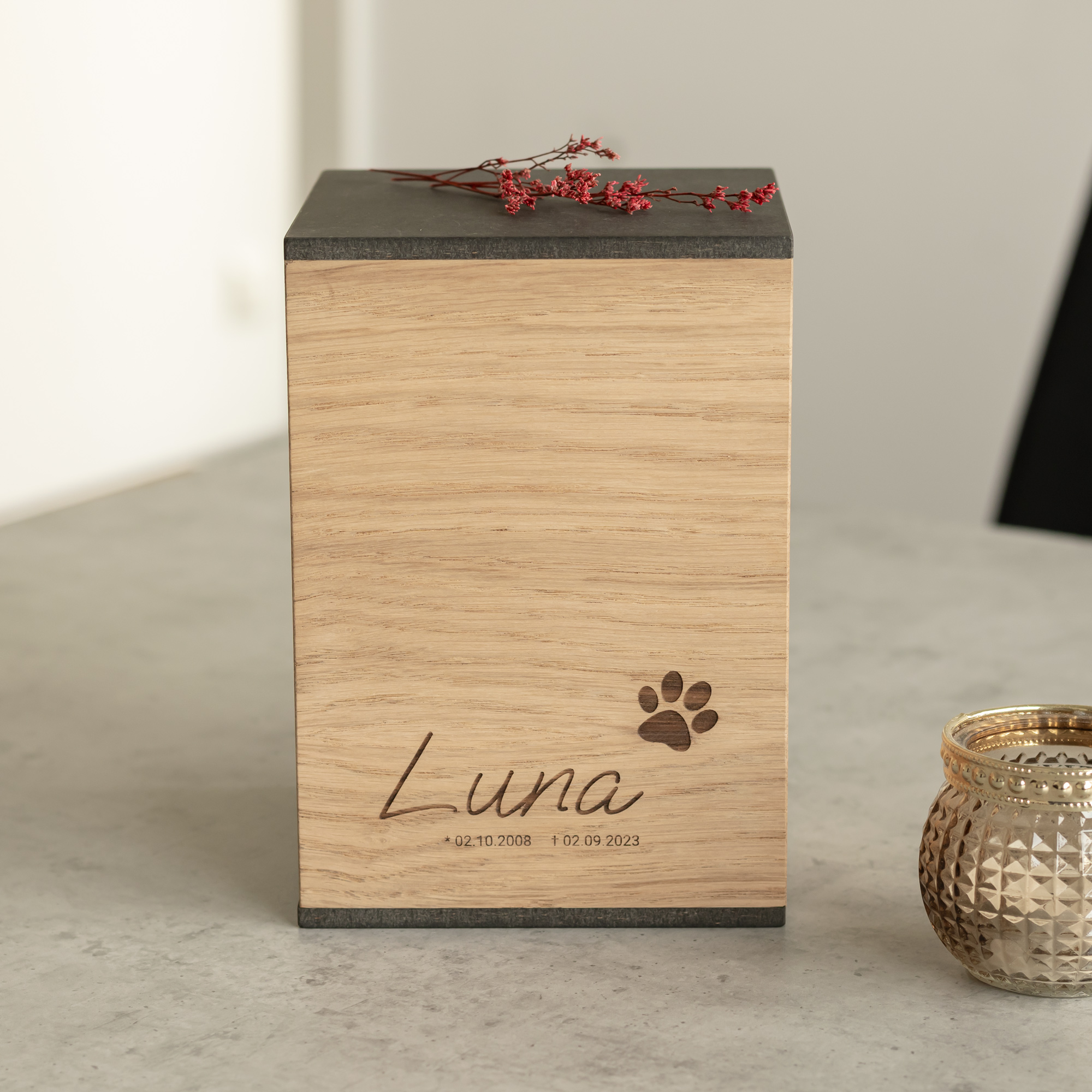 Urne für Haustier, Holz, Hund, Katze, individuell graviert, Andenken